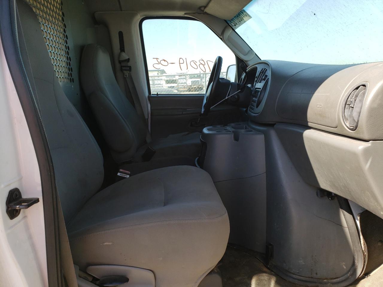 Photo 5 from auction – 2005 FORD ECONOLINE with VIN 1FTNE24W95HA55802