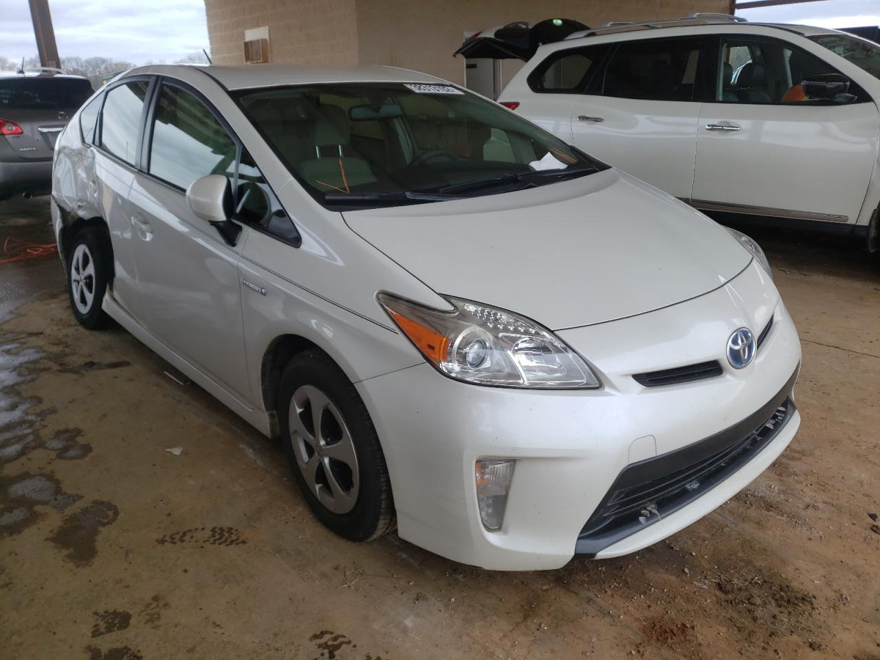 TOYOTA PRIUS 2015 with VIN JTDKN3DUXF0430104 - Photo from auction