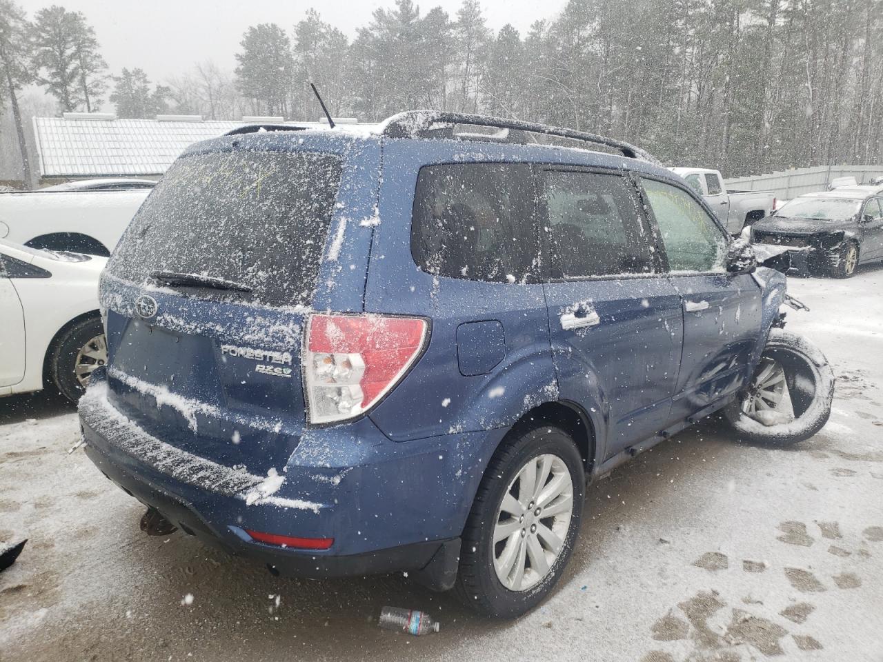 Photo 4 from auction – 2011 SUBARU FORESTER 2 with VIN JF2SHADC8BG704793