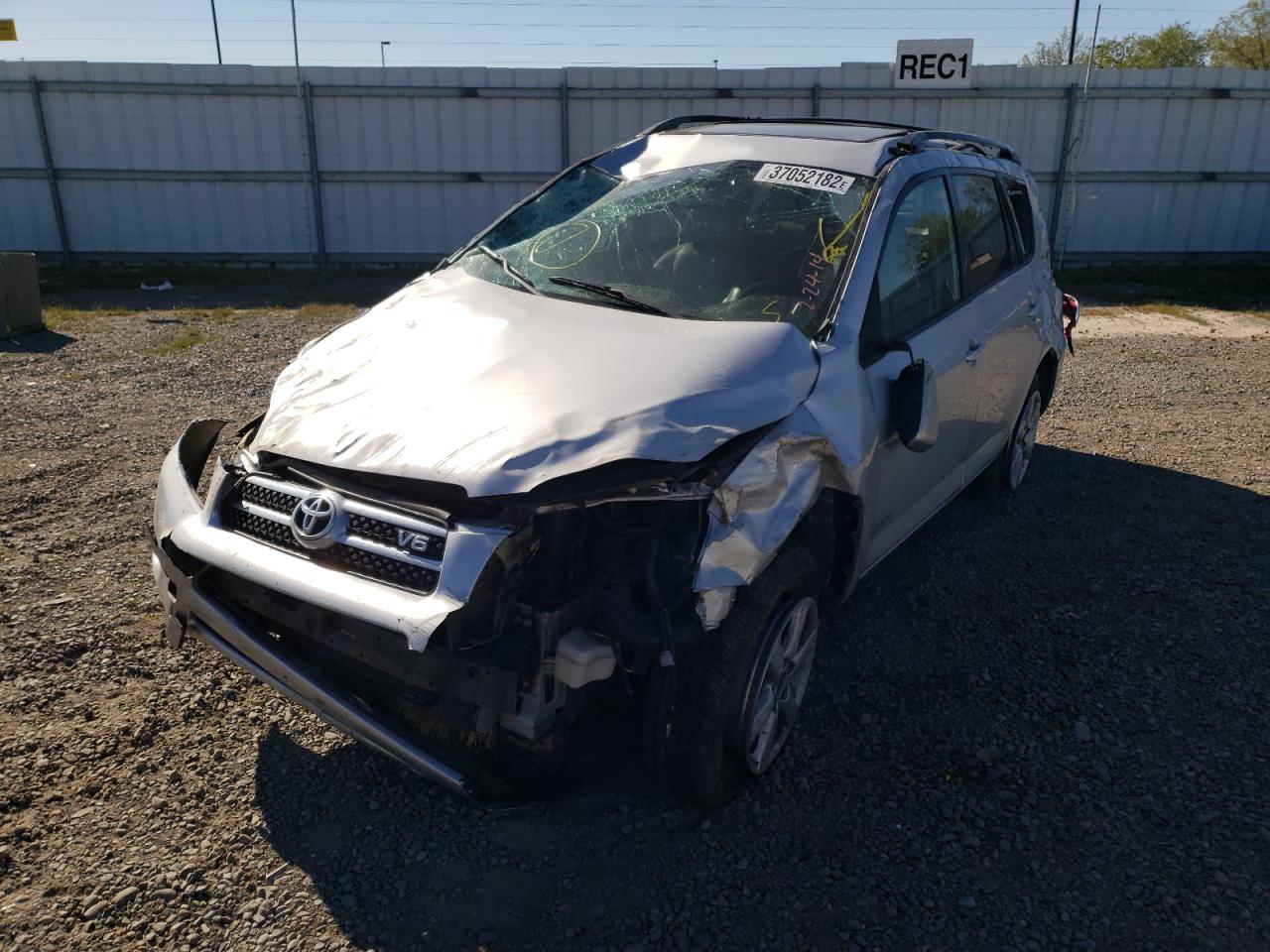 Photo 2 from auction – 2007 TOYOTA RAV4 LIMIT with VIN JTMZK34V775006660