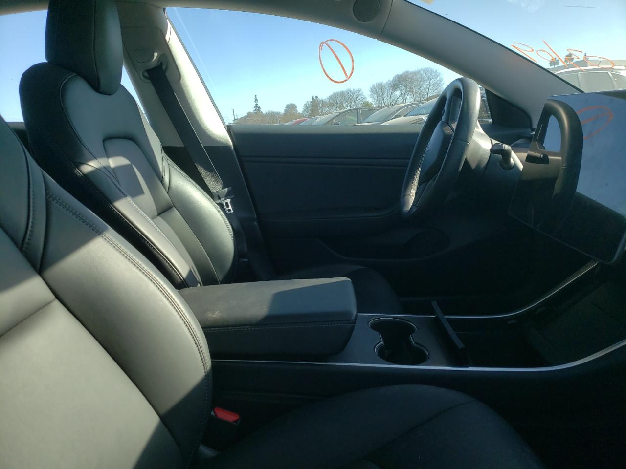 Photo 5 from auction – 2018 TESLA MODEL 3 with VIN 5YJ3E1EA4JF118299