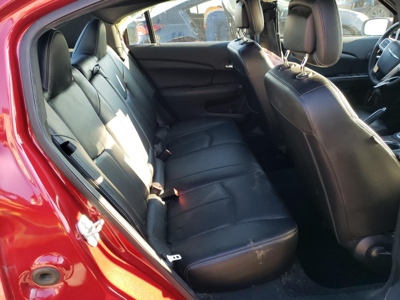 Photo 6 from auction – 2013 CHRYSLER 200 LIMITE with VIN 1C3CCBCG6DN617456