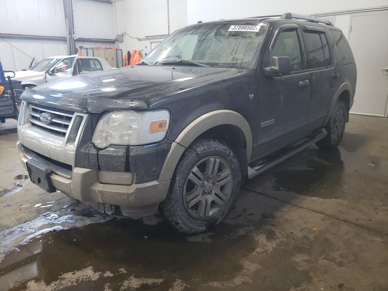 Photo 2 from auction – 2007 FORD EXPLORER E with VIN 1FMEU74857UB42569