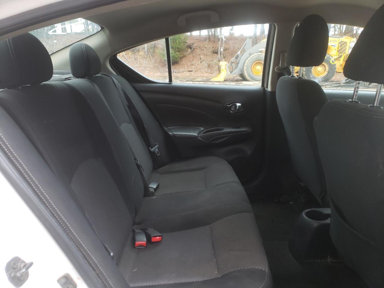 Photo 6 from auction – 2018 NISSAN VERSA S with VIN 3N1CN7AP8JK408312