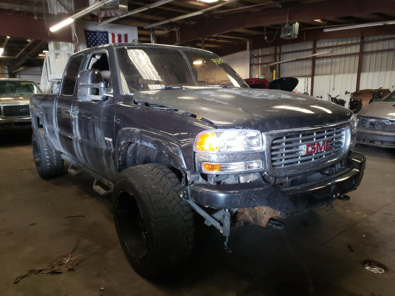 GMC SIERRA K25 2004 with VIN 1GTHK29184E215123 - Photo from auction