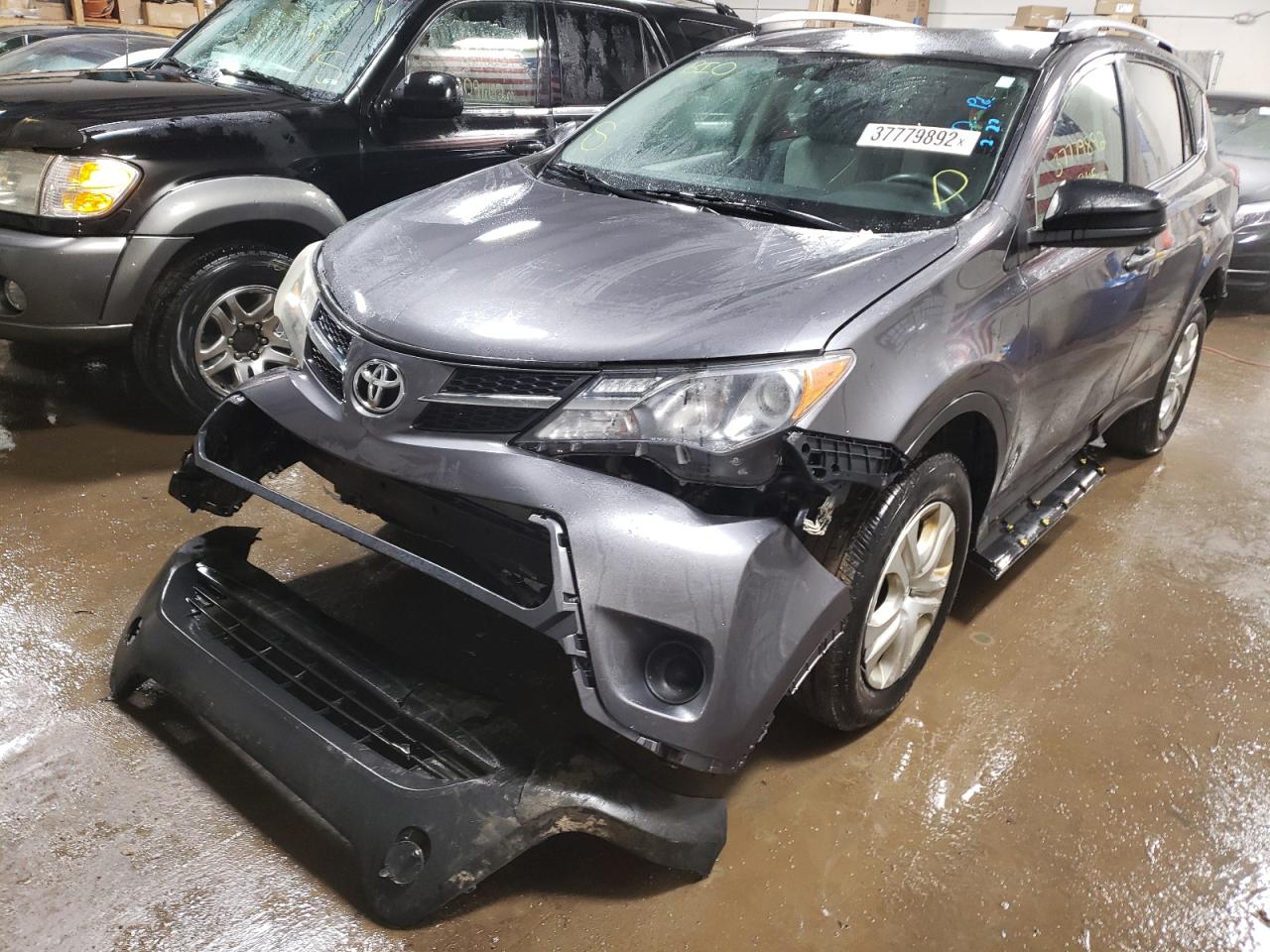 Photo 2 from auction – 2013 TOYOTA RAV4 LE with VIN 2T3BFREV6DW061242