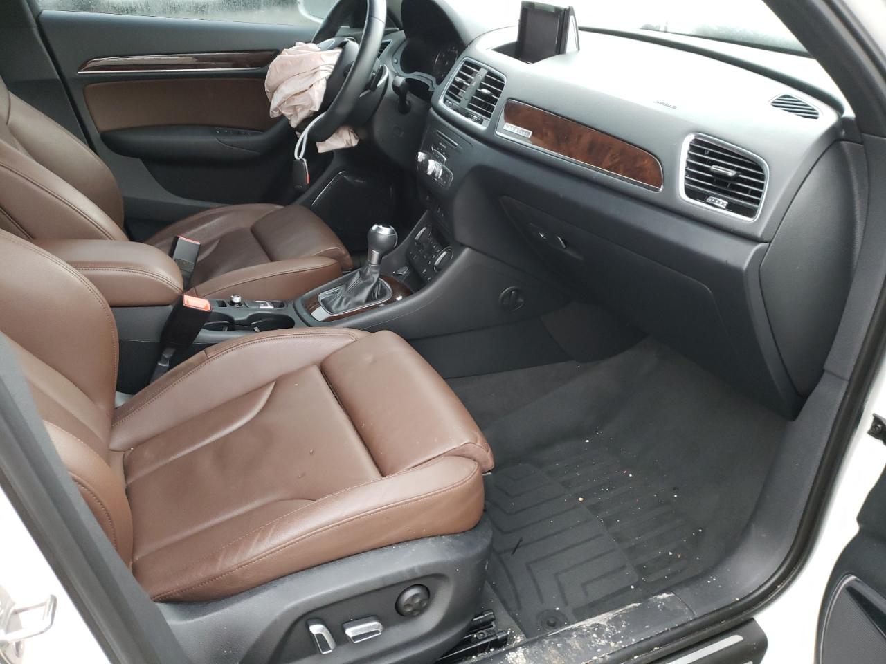 Photo 5 from auction – 2018 AUDI Q3 PREMIUM with VIN WA1JCCFS8JR009848
