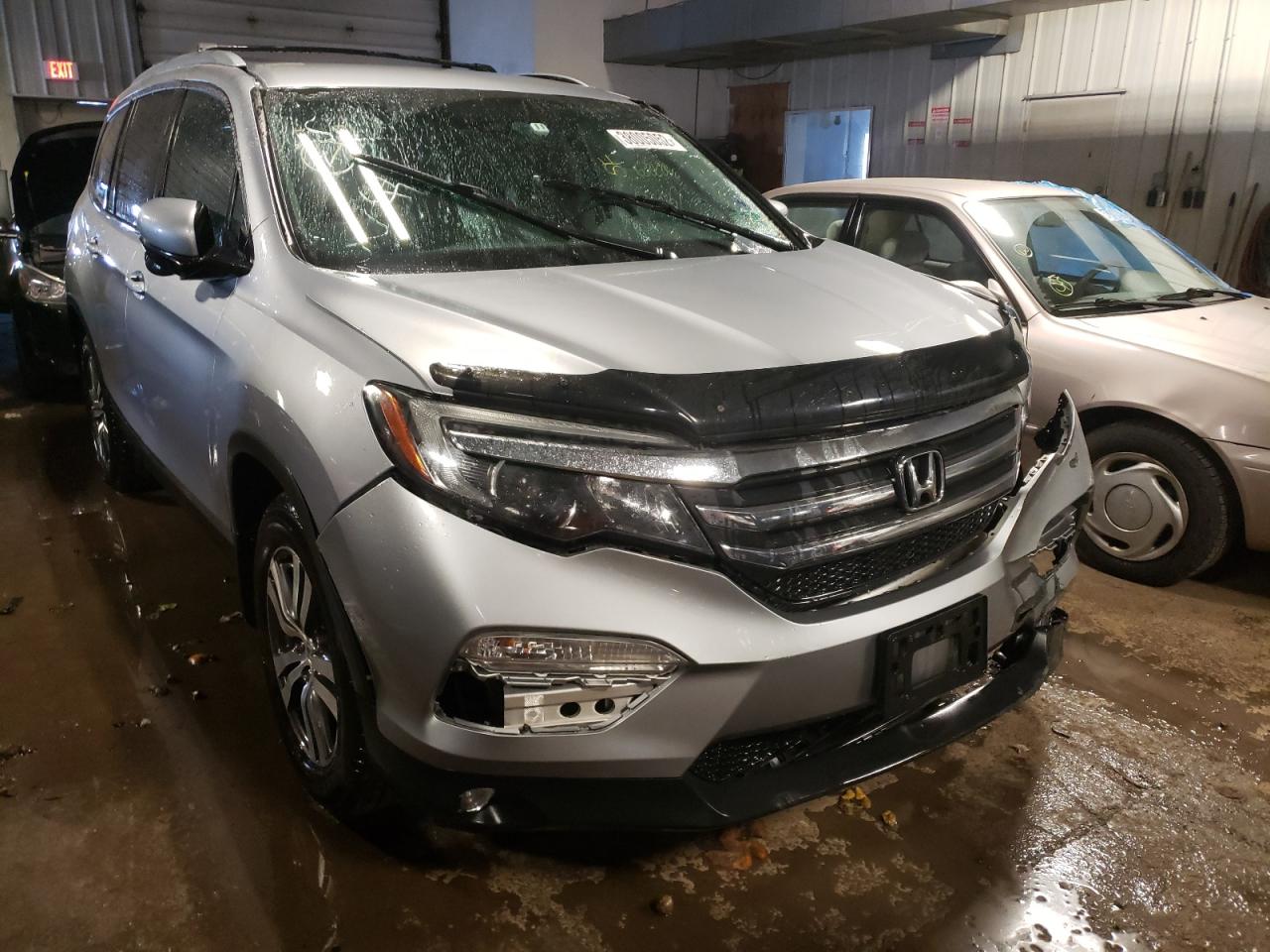 HONDA PILOT EX 2016 with VIN 5FNYF6H3XGB053691 - Photo from auction