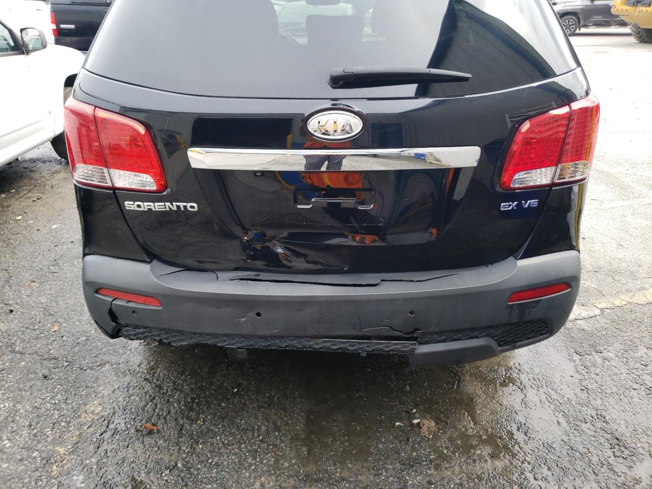 Photo 9 from auction – 2012 KIA SORENTO EX with VIN 5XYKU4A26CG253391