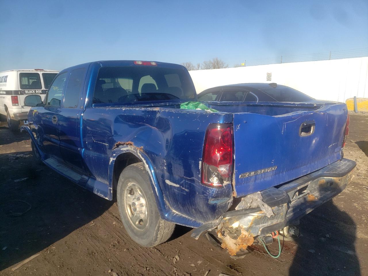 Photo 3 from auction – 2004 CHEVROLET SILVERADO with VIN 1GCEC19X84Z216618