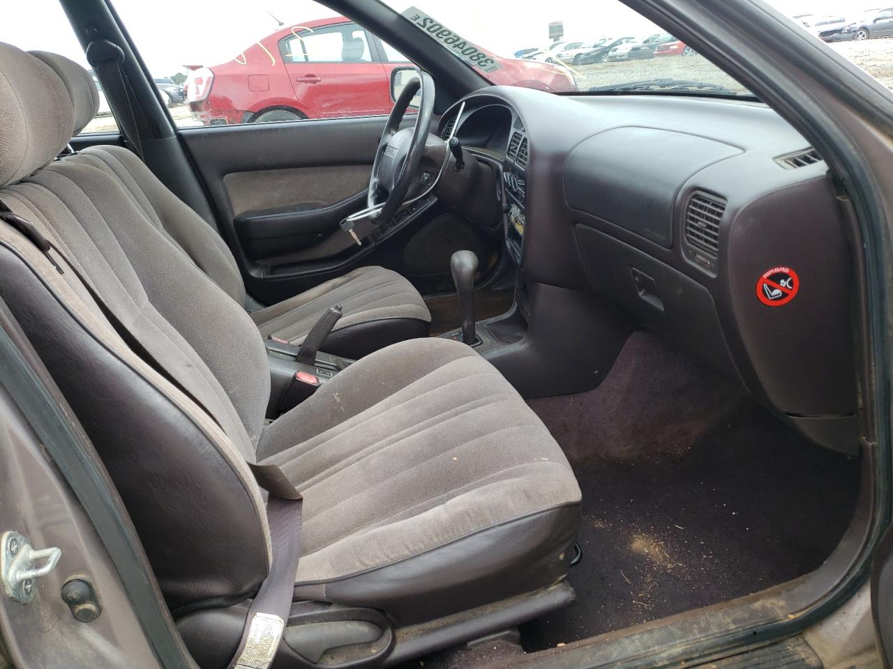 Photo 5 from auction – 1995 TOYOTA CAMRY LE with VIN 4T1SK12E1SU641022