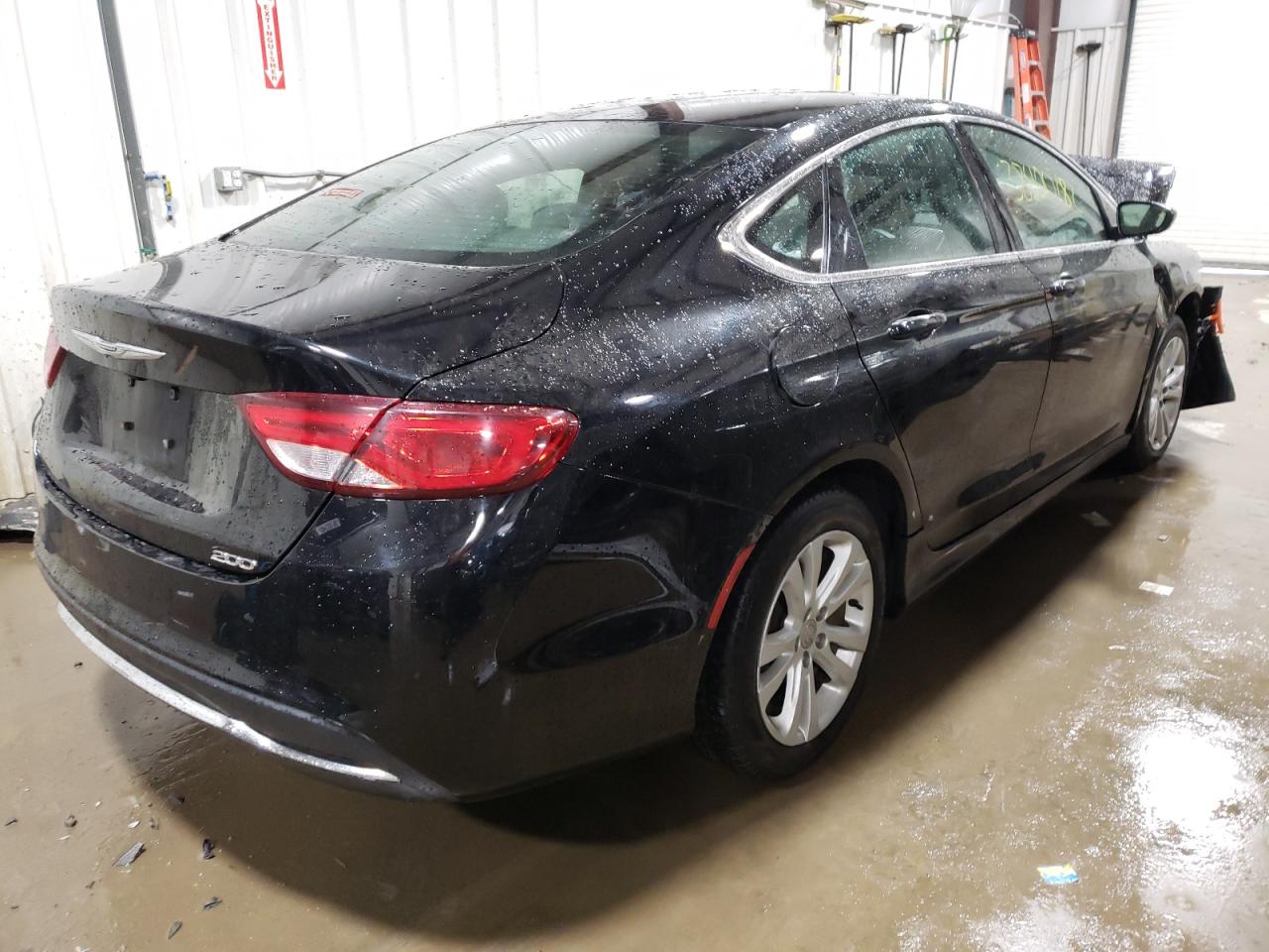 Photo 4 from auction – 2016 CHRYSLER 200 LIMITE with VIN 1C3CCCAB8GN123326