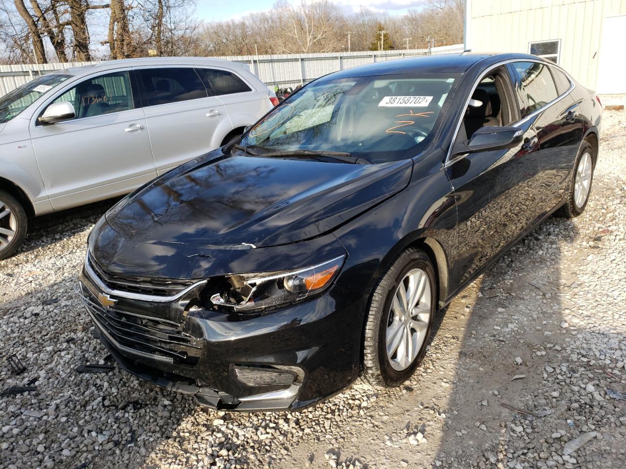 Photo 2 from auction – 2018 CHEVROLET MALIBU LT with VIN 1G1ZD5ST3JF171297