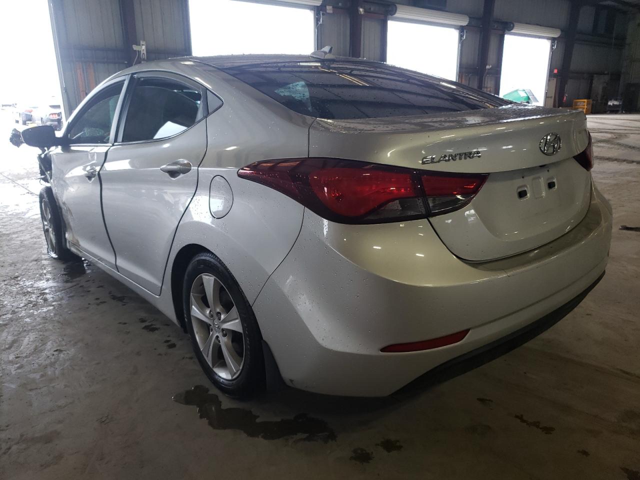 Photo 3 from auction – 2016 HYUNDAI ELANTRA SE with VIN 5NPDH4AE2GH669735