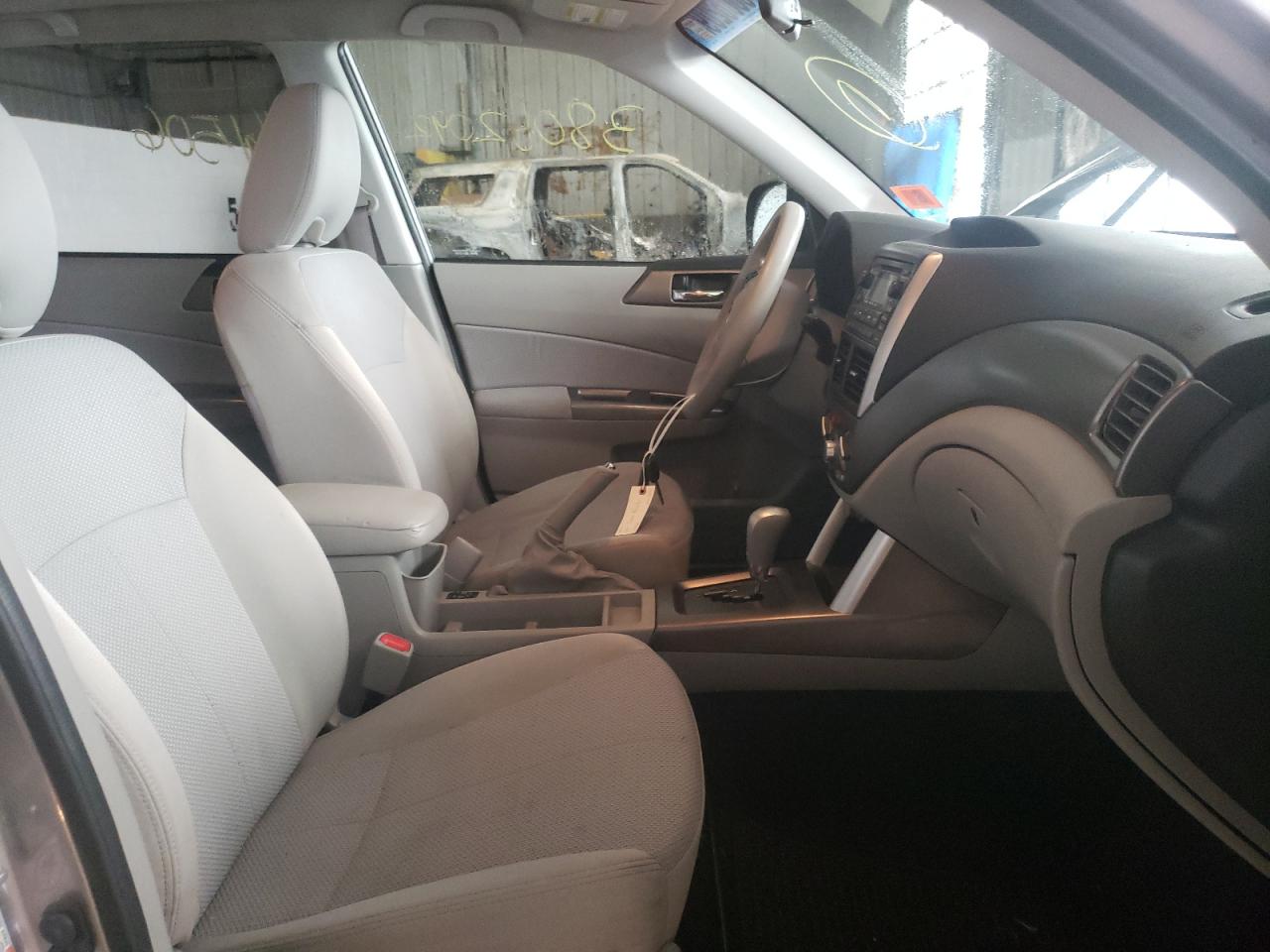 Photo 5 from auction – 2011 SUBARU FORESTER 2 with VIN JF2SHADC1BH749598