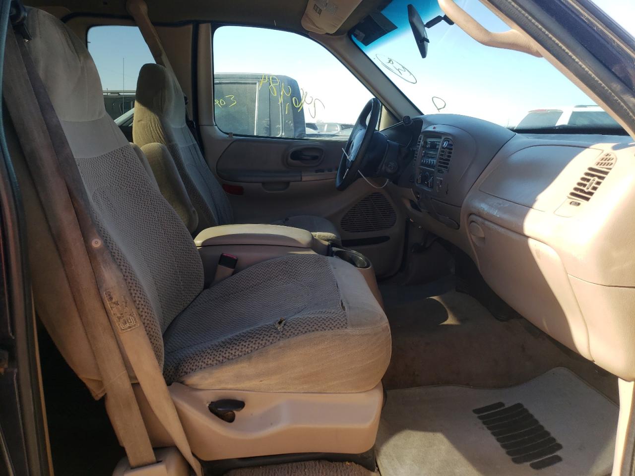 Photo 5 from auction – 1999 FORD F150 with VIN 1FTRX08L2XKC21986