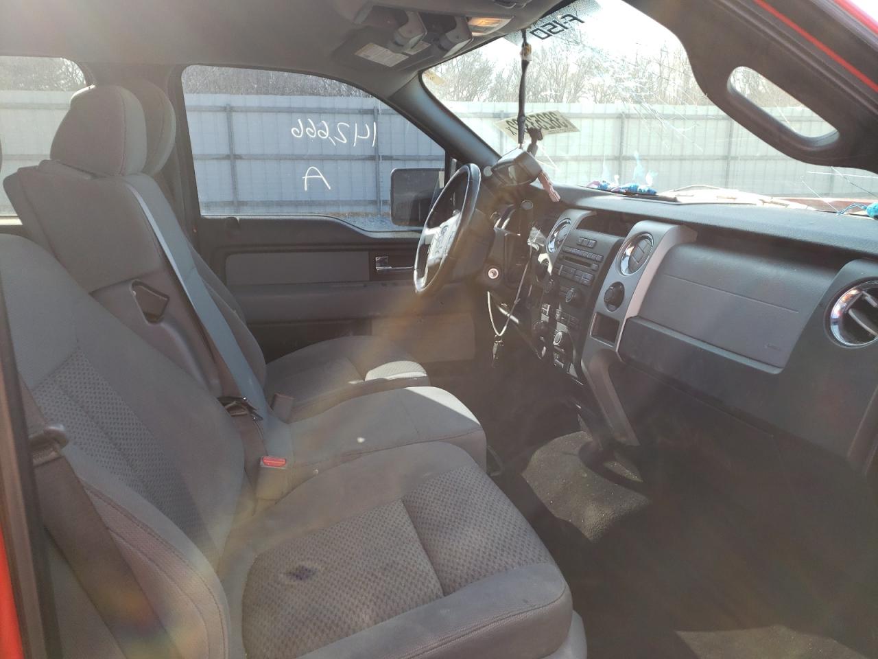 Photo 5 from auction – 2012 FORD F150 SUPER with VIN 1FTFW1EF9CKE35975