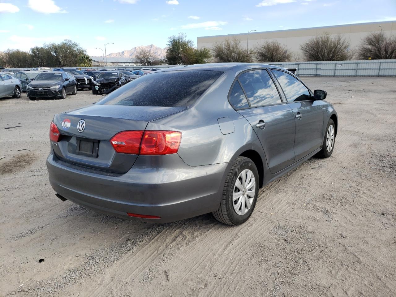Photo 4 from auction – 2013 VOLKSWAGEN JETTA BASE with VIN 3VW1K7AJ9DM411654