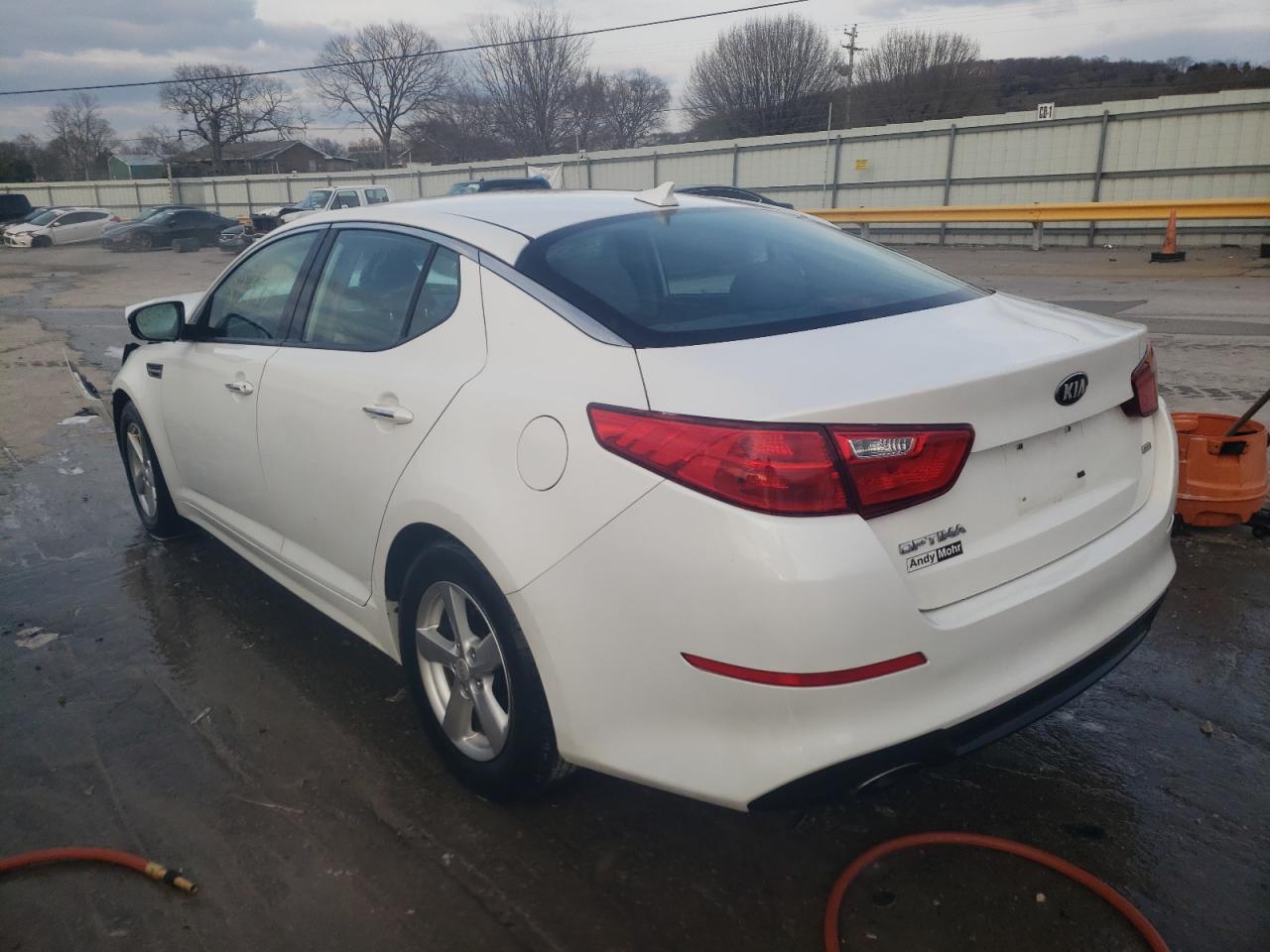 Фото 3 с аукциона – 2015 KIA OPTIMA LX с VIN KNAGM4A73F5663139