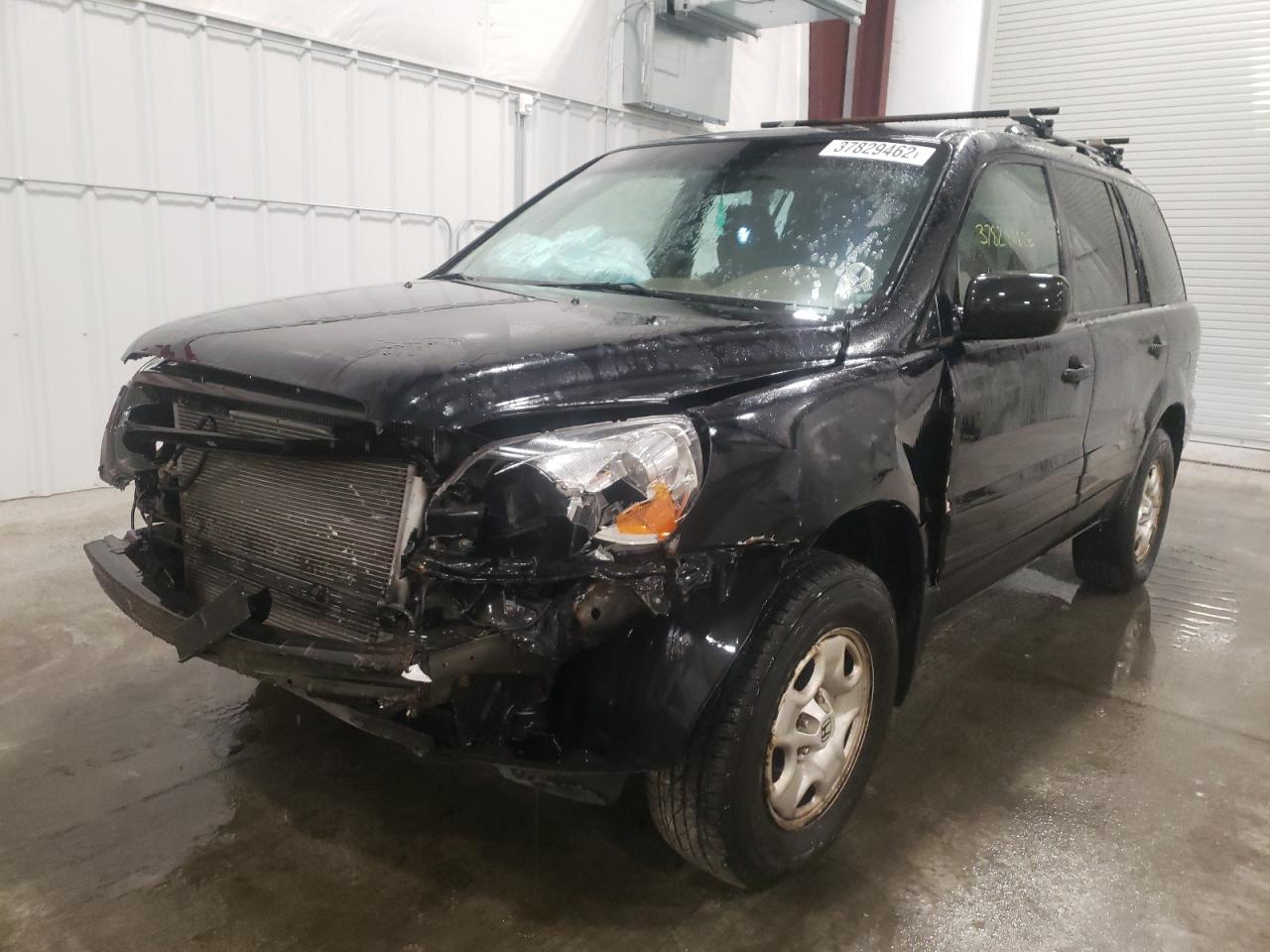 Photo 2 from auction – 2004 HONDA PILOT LX with VIN 2HKYF18184H564086