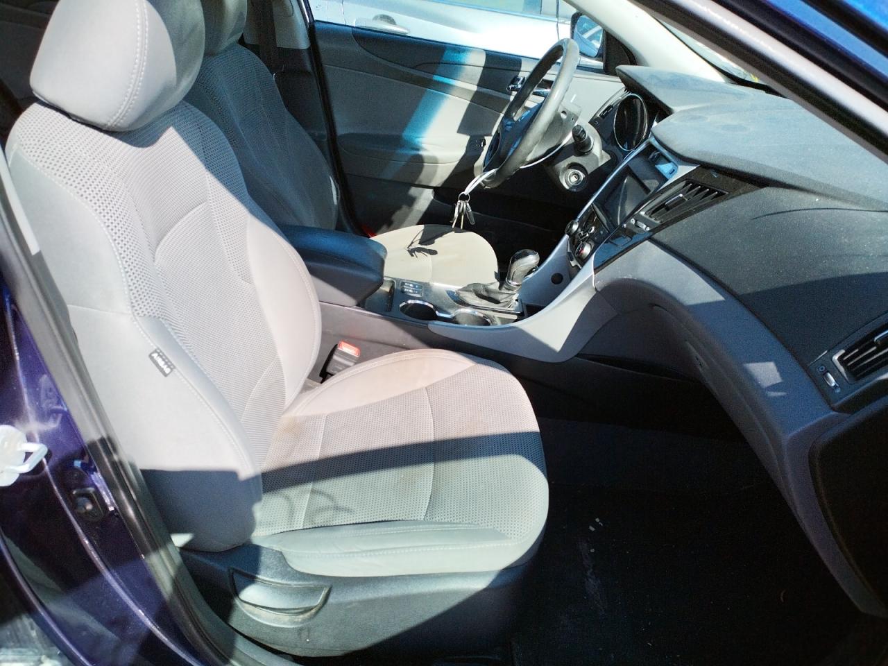 Photo 5 from auction – 2013 HYUNDAI SONATA GLS with VIN 5NPEB4ACXDH670406
