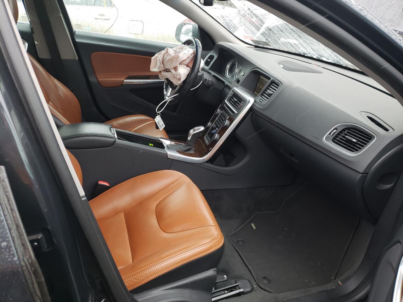 Photo 5 from auction – 2013 VOLVO S60 T5 with VIN YV1612FS6D2177488
