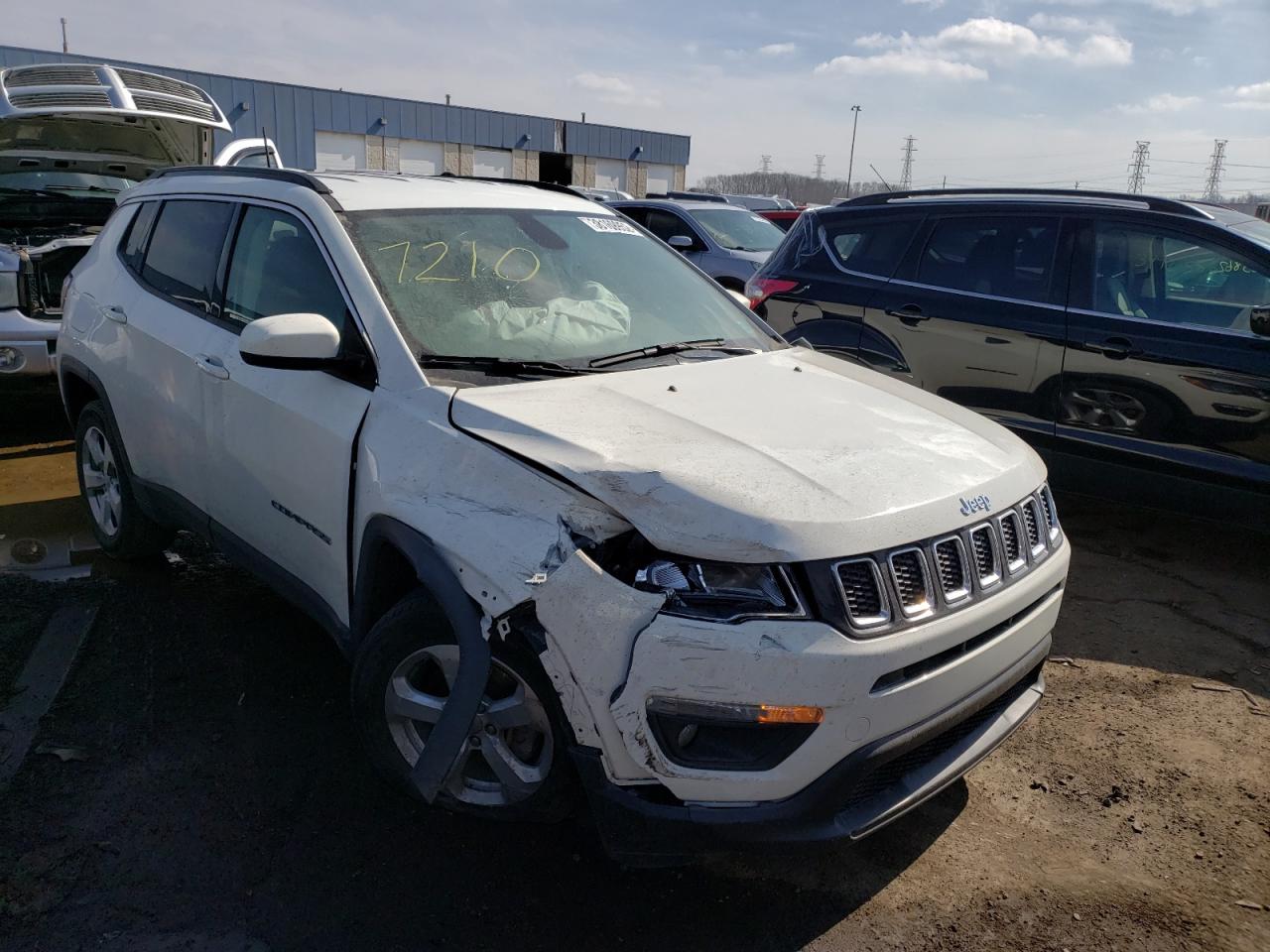 JEEP COMPASS LA 2018 с VIN 3C4NJDBB9JT177210 - Фото с аукциона