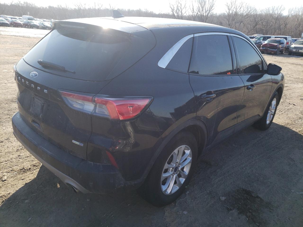 Photo 4 from auction – 2020 FORD ESCAPE SE with VIN 1FMCU9G69LUB84833