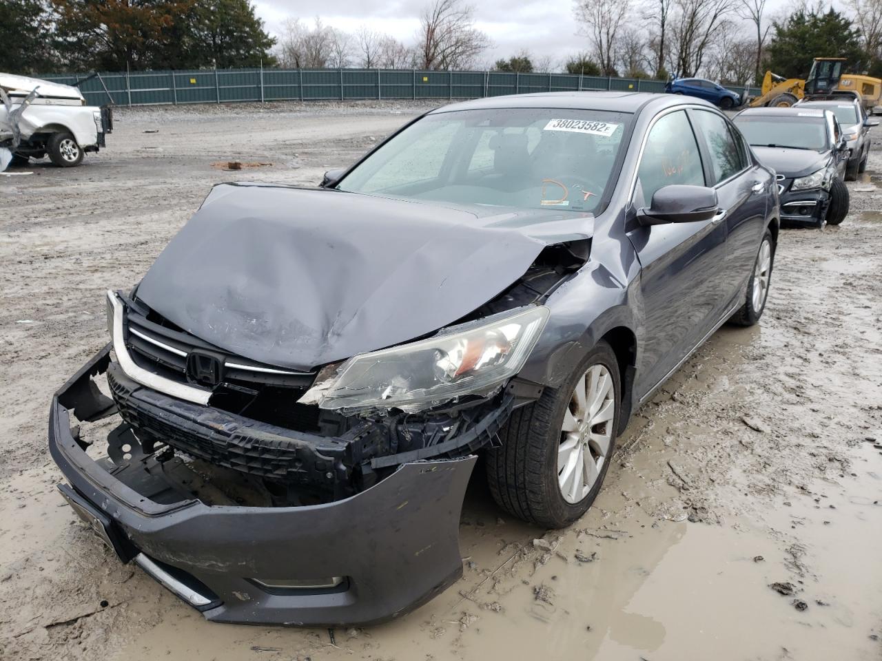 Photo 2 from auction – 2013 HONDA ACCORD EXL with VIN 1HGCR2F83DA016478