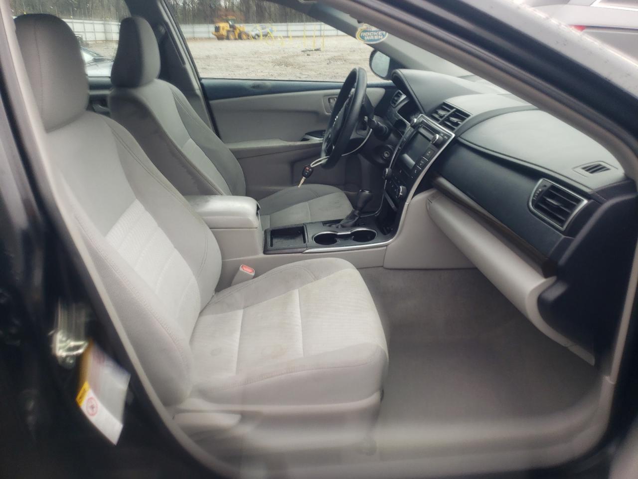 Photo 5 from auction – 2016 TOYOTA CAMRY LE with VIN 4T1BF1FK2GU140183