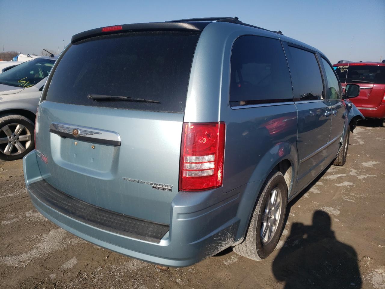 Photo 4 from auction – 2010 CHRYSLER TOWN & COU with VIN 2A4RR8DX5AR339132