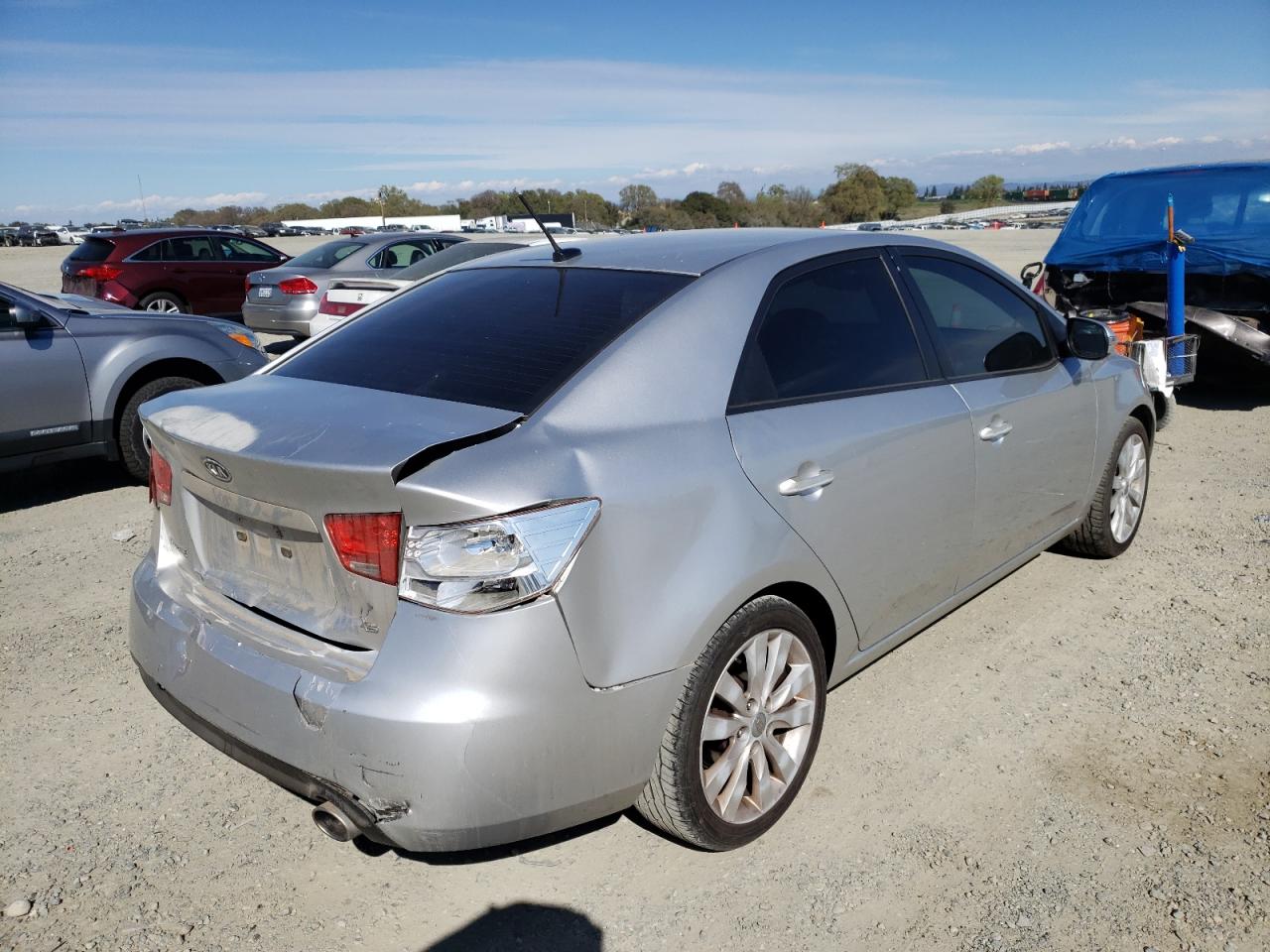 Photo 4 from auction – 2010 KIA FORTE SX with VIN KNAFW4A32A5294334