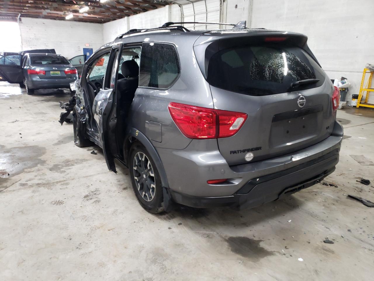 Photo 3 from auction – 2019 NISSAN PATHFINDER with VIN 5N1DR2MN4KC641934