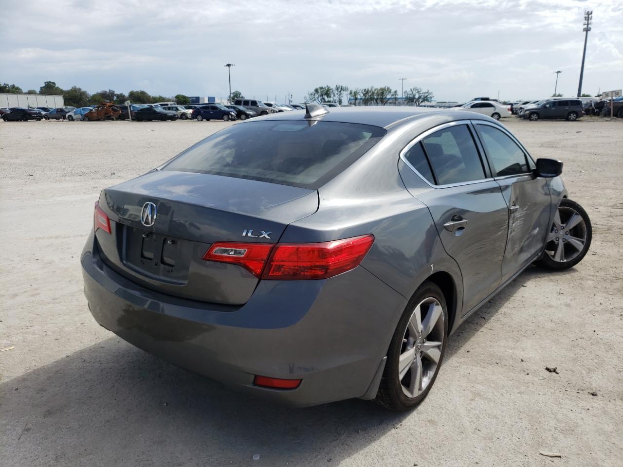 Photo 4 from auction – 2013 ACURA ILX 20 TEC with VIN 19VDE1F76DE002063