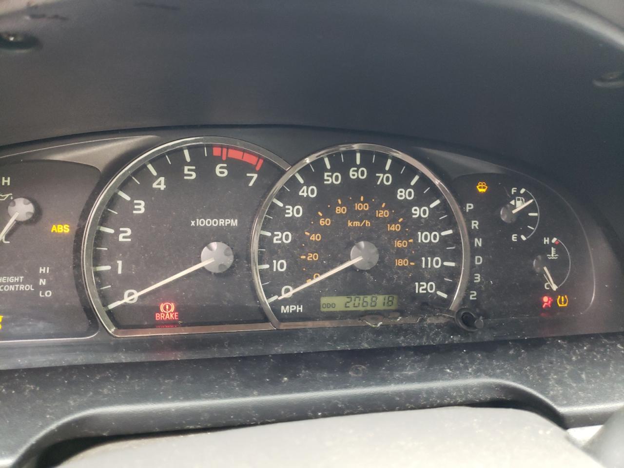 Photo 8 from auction – 2005 TOYOTA SEQUOIA SR with VIN 5TDZT34A45S252616