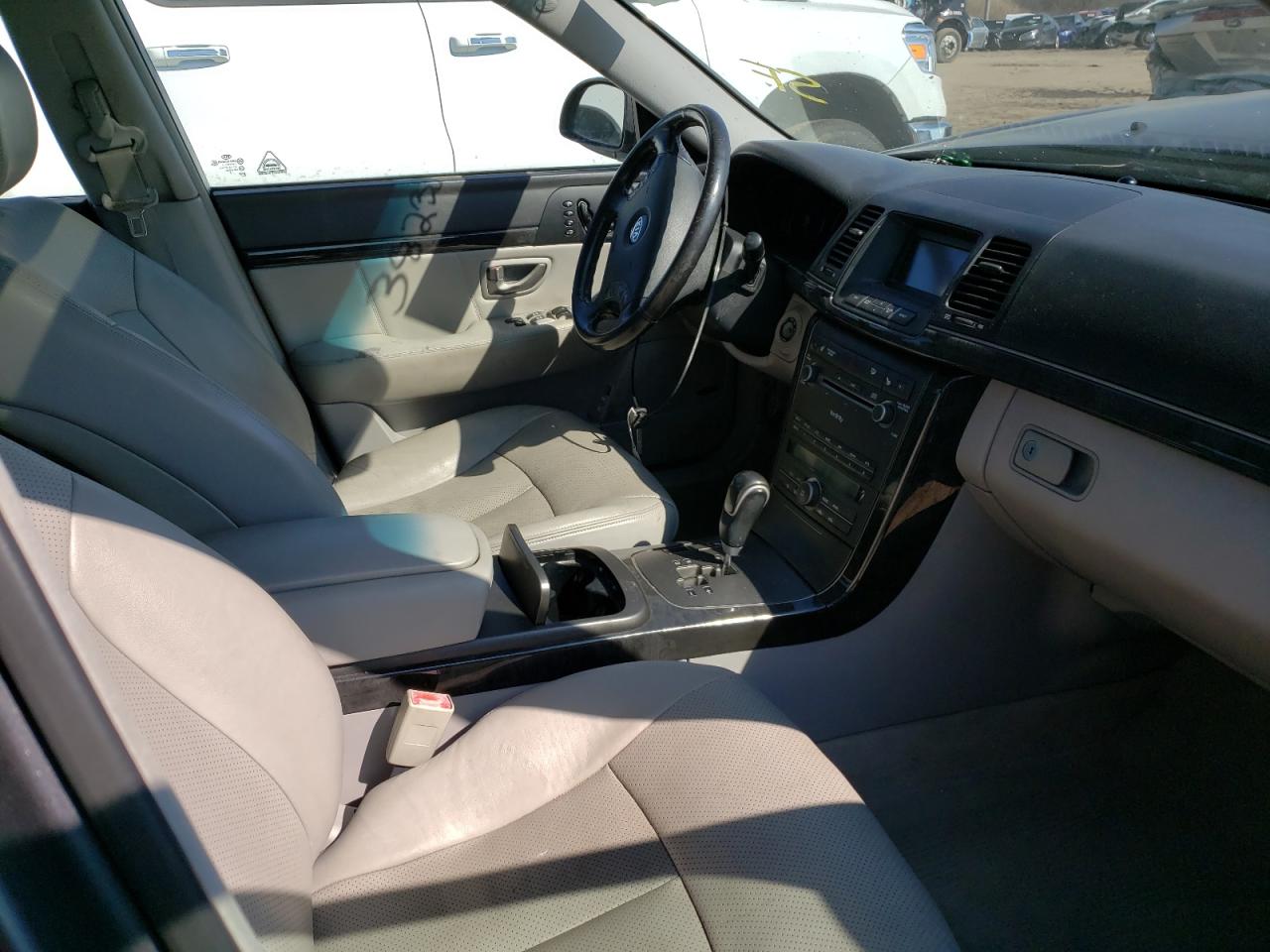 Photo 5 from auction – 2007 KIA AMANTI with VIN KNALD125375128744