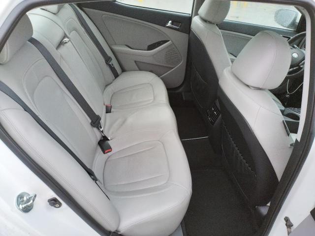 Photo 6 from auction – 2011 KIA OPTIMA EX with VIN KNAGN4A71B5113042