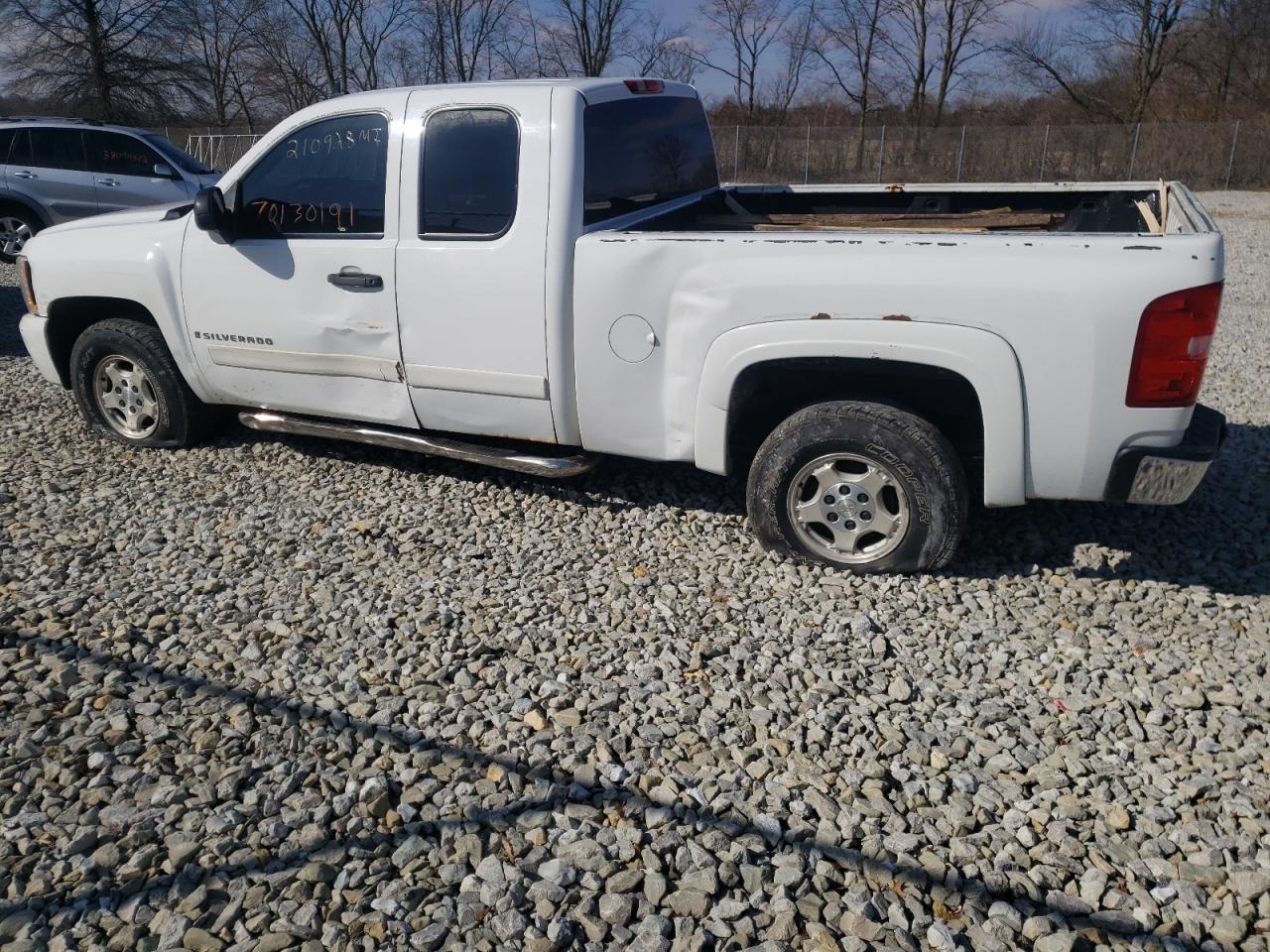 Photo 9 from auction – 2008 CHEVROLET SILVERADO with VIN 1GCEK19088Z215058