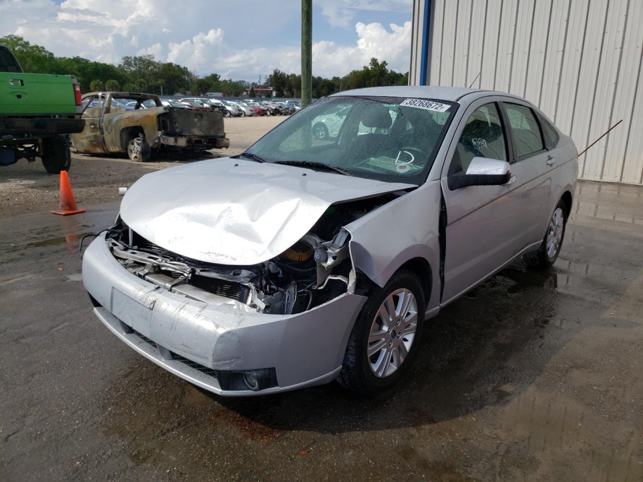 Photo 2 from auction – 2008 FORD FOCUS SE with VIN 1FAHP35N68W207009