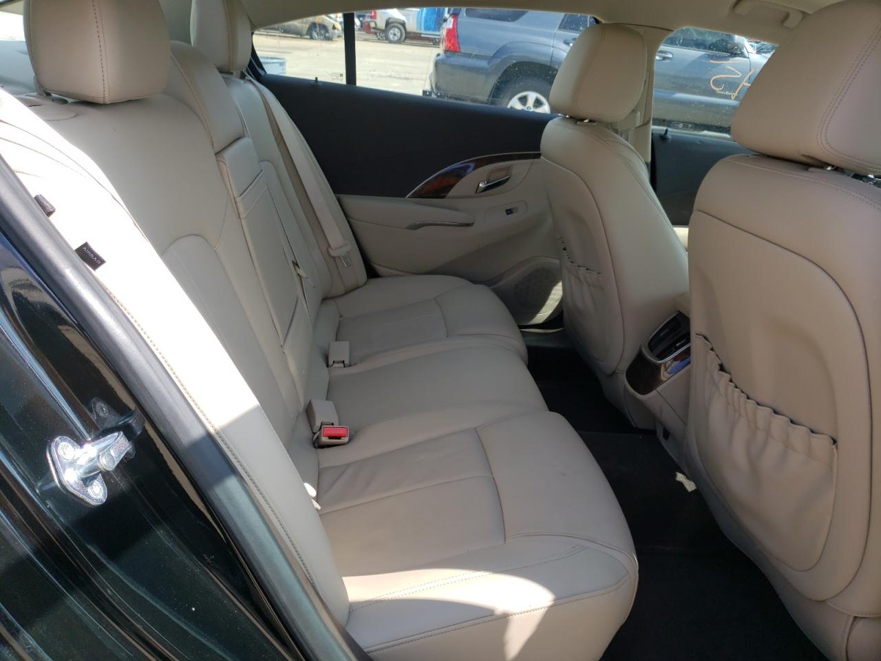 Photo 6 from auction – 2016 BUICK LACROSSE with VIN 1G4GB5G36GF191769