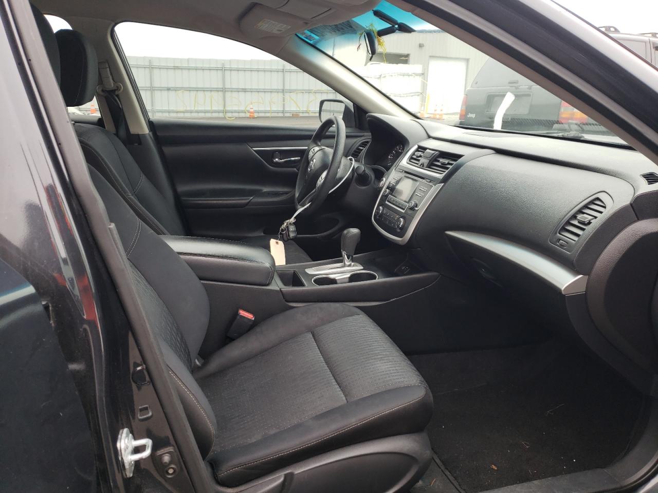 Photo 5 from auction – 2016 NISSAN ALTIMA 2.5 with VIN 1N4AL3AP0GN370120