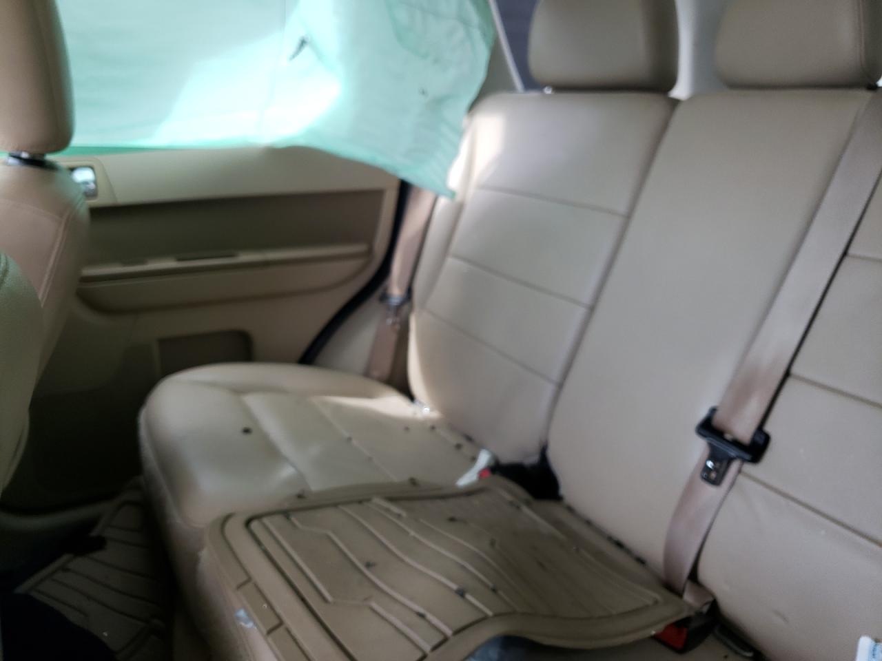 Photo 6 from auction – 2011 FORD ESCAPE LIM with VIN 1FMCU0EGXBKB89024
