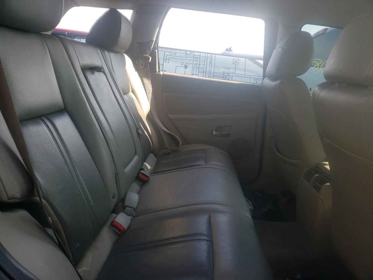 Photo 6 from auction – 2005 JEEP GRAND CHER with VIN 1J4HR58235C731131