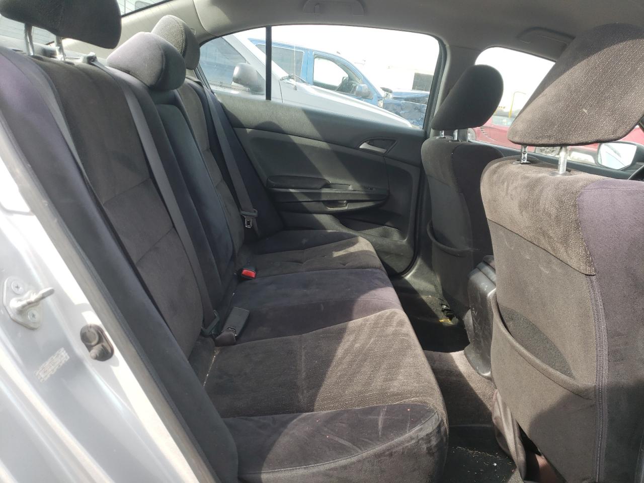 Photo 6 from auction – 2010 HONDA ACCORD LXP with VIN 1HGCP2F42AA023646