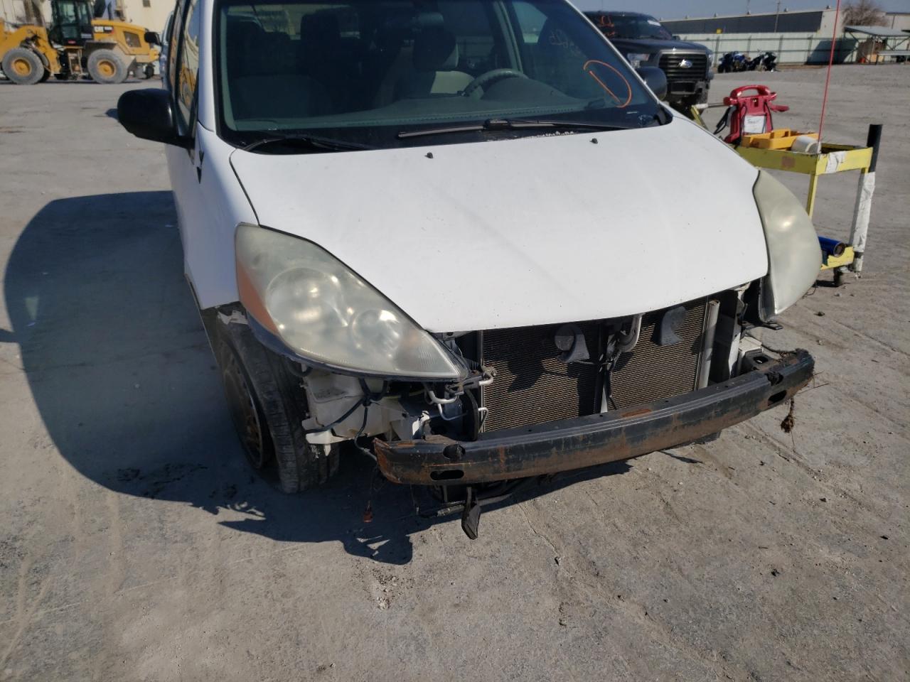 Photo 9 from auction – 2007 TOYOTA SIENNA CE with VIN 5TDZK23C57S040472