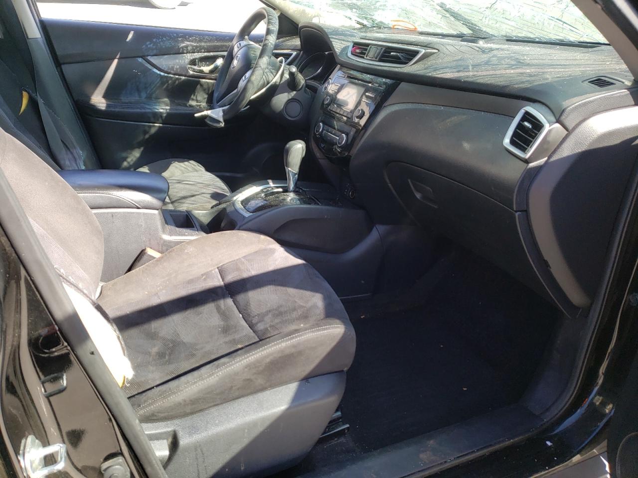 Photo 5 from auction – 2015 NISSAN ROGUE S with VIN KNMAT2MV4FP511076