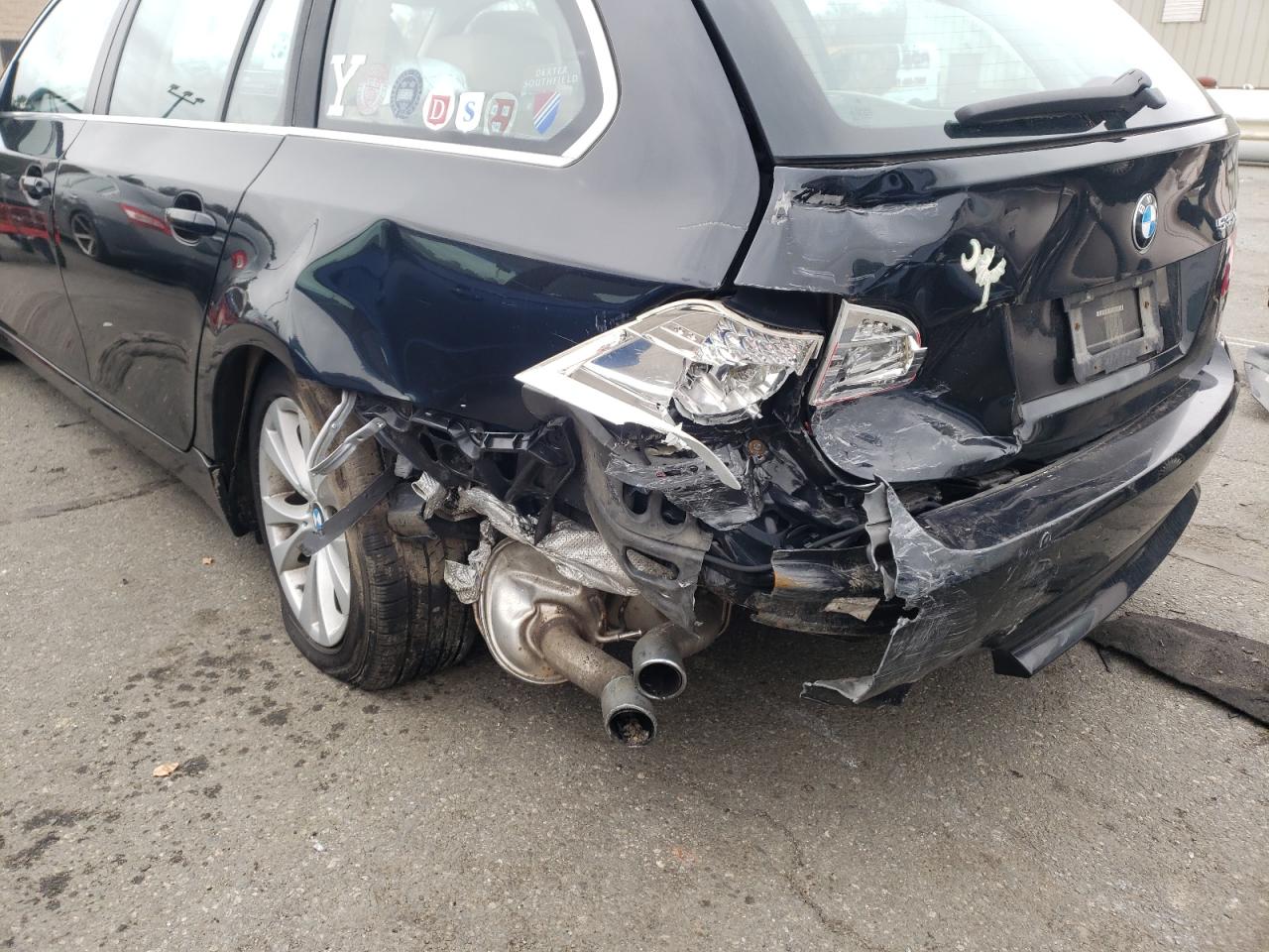 Photo 9 from auction – 2010 BMW 535 XI with VIN WBAPT7C58AC237967