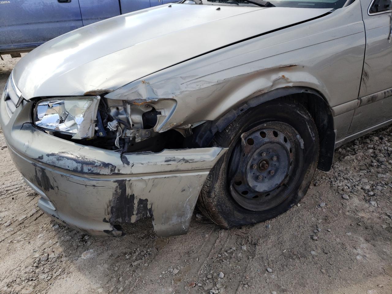 Photo 9 from auction – 2001 TOYOTA CAMRY CE with VIN JT2BG22K810597374