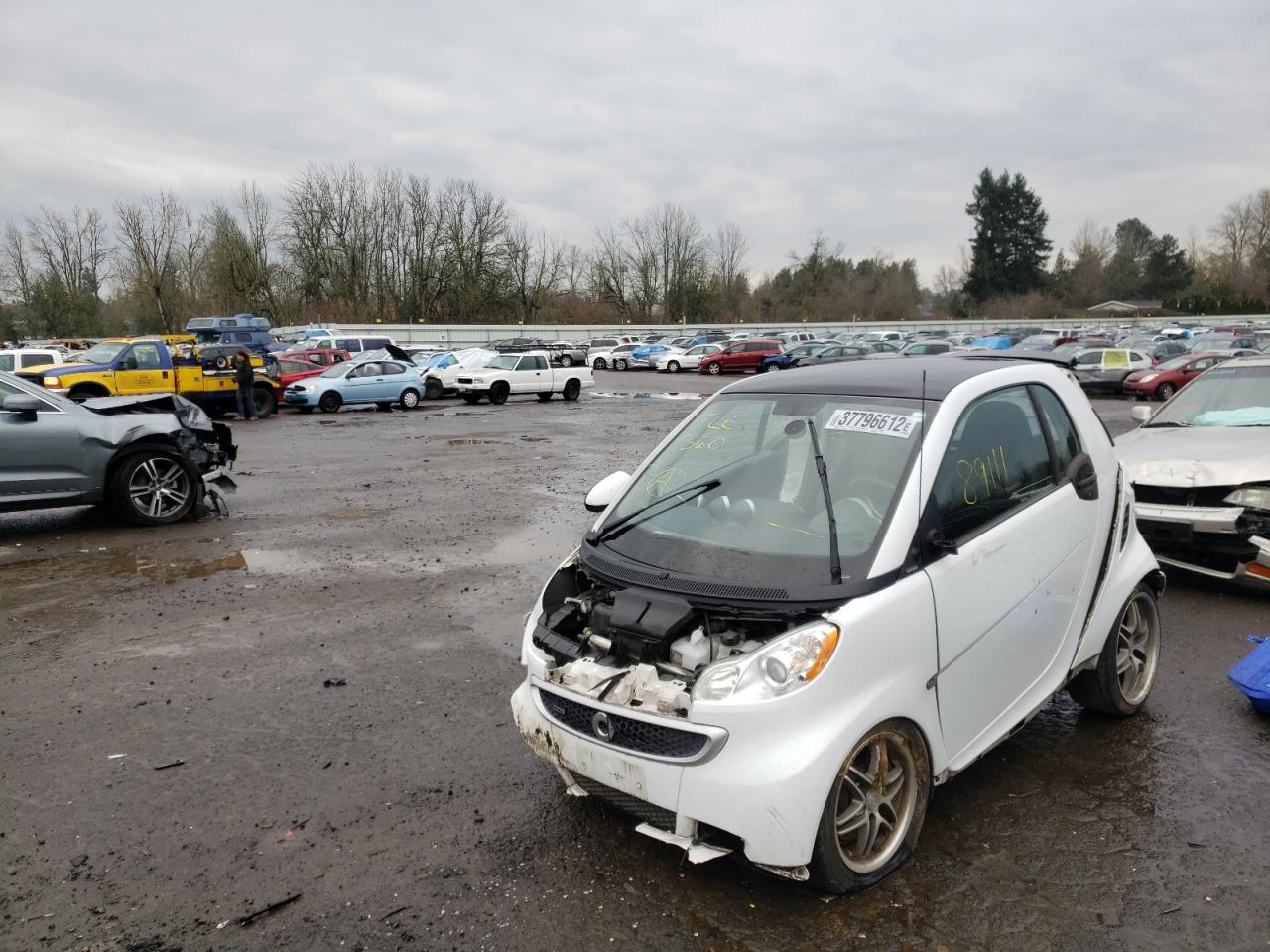 Photo 2 from auction – 2013 SMART FORTWO PUR with VIN WMEEJ3BA7DK705996