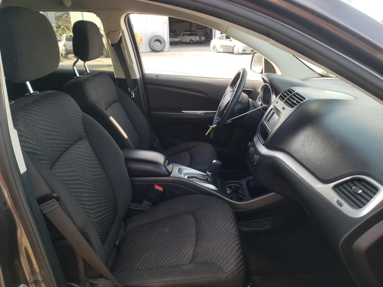 Photo 5 from auction – 2016 DODGE JOURNEY SE with VIN 3C4PDCAB6GT230711